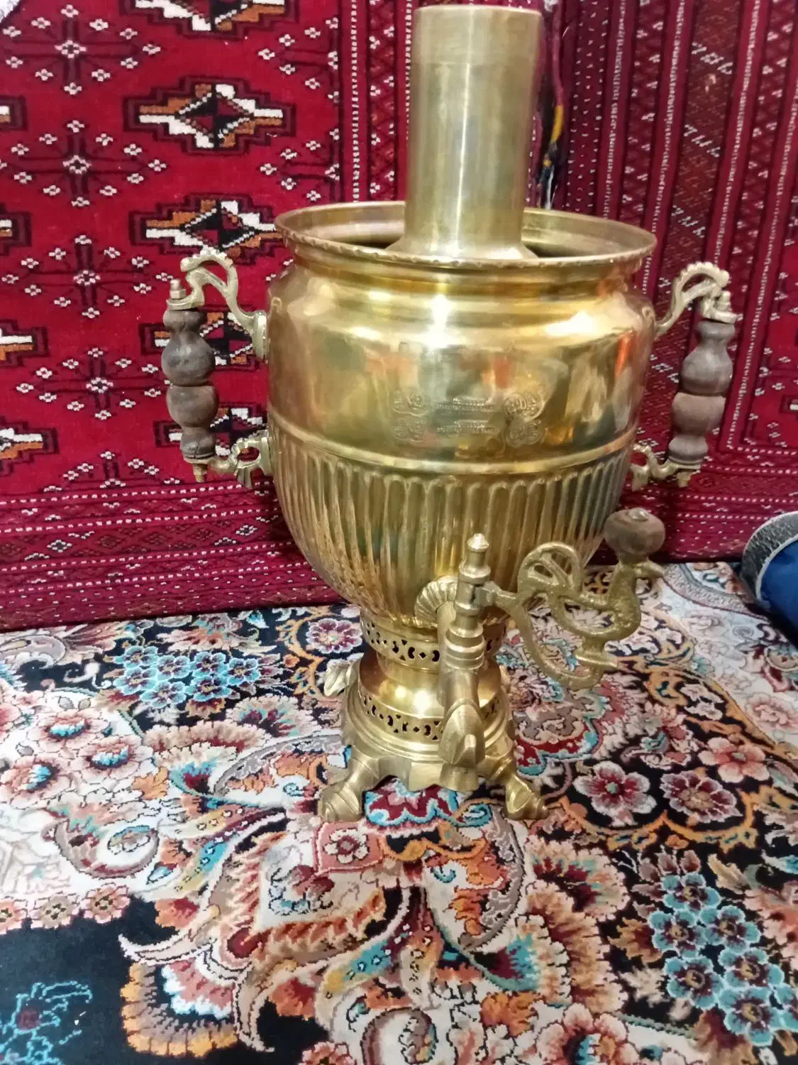 سماور ذغالی روسی|کلکسیون اشیاء عتیقه|ری, فیروزآبادی|دیوار