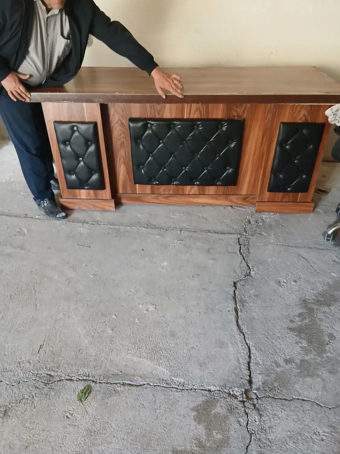 میز تحریر اداره|میز تحریر و کامپیوتر|سراب, |دیوار