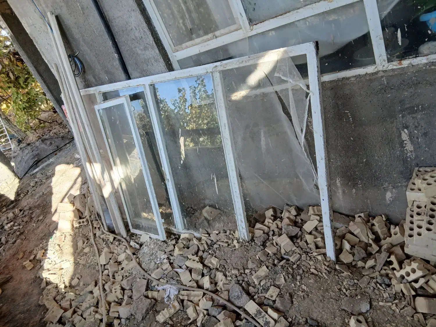 درب وپنجره ومیلگرد۱۴ دوازده متری|مصالح و تجهیزات ساختمان|نیشابور, فضل|دیوار