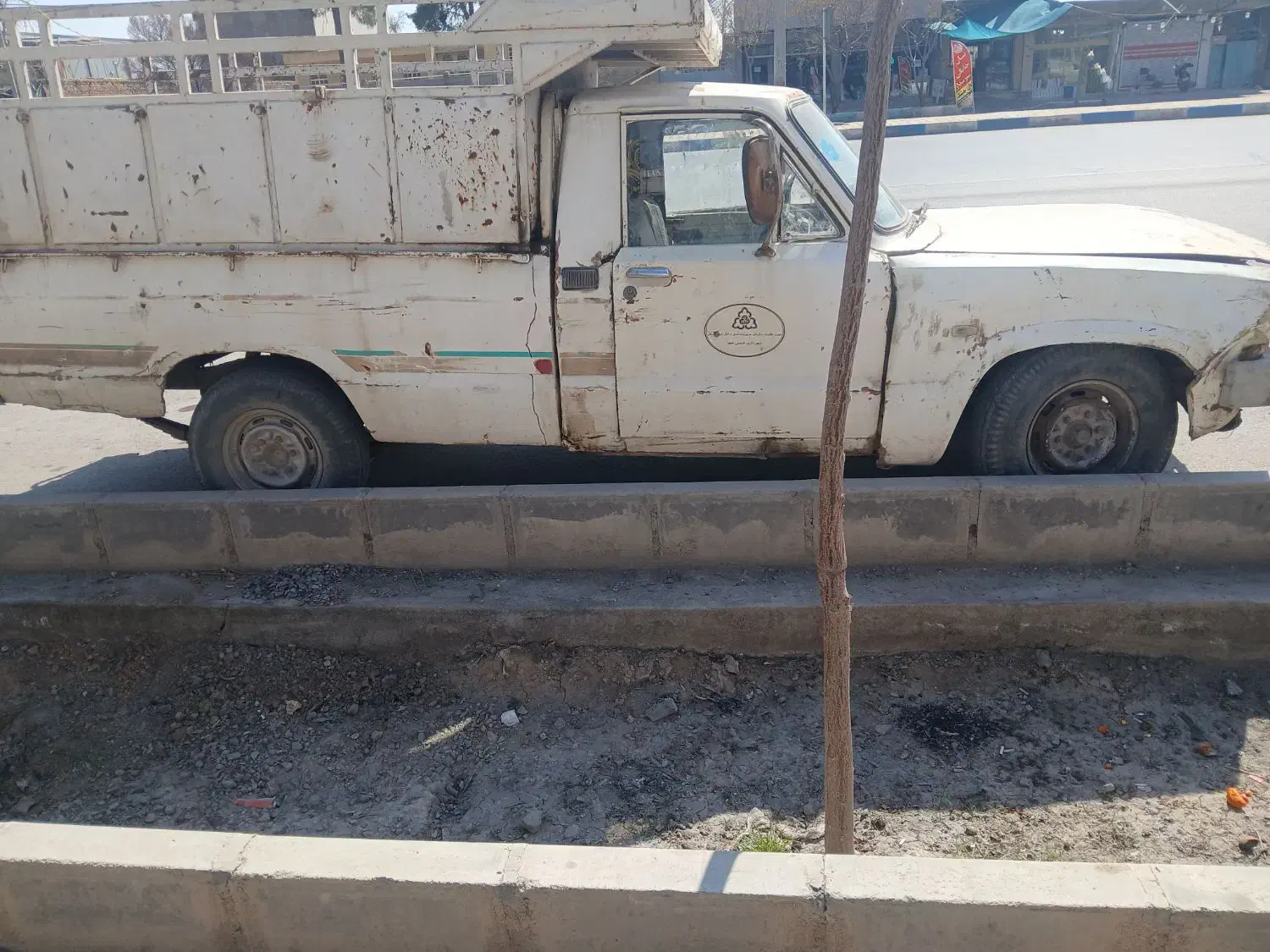 مزدا ۱۶۰۰|خودرو سواری و وانت|نجف‌آباد, کهریزسنگ|دیوار