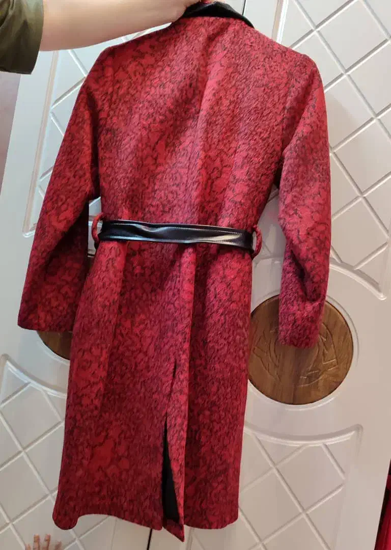 پالتو فوتر پلنگی|لباس|ری, علایین|دیوار