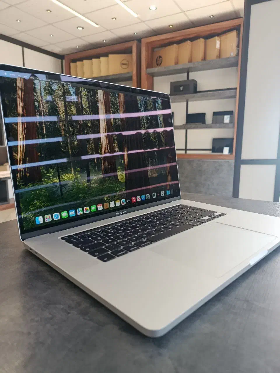مک بوک مناسب کارهای گرافیکی MacBook Pro 2019|رایانه همراه|قم, صفائیه|دیوار