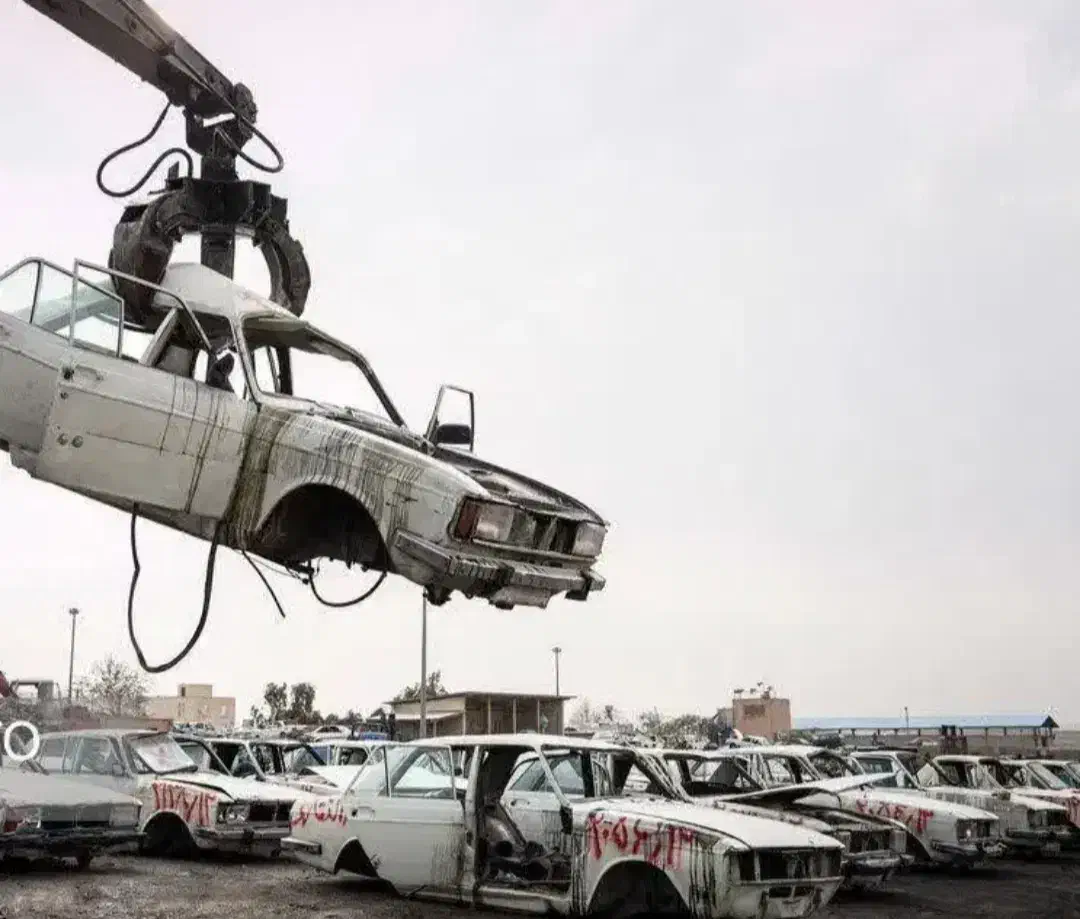 فرسوده.اسقاطی.تصادفی|خودرو سواری و وانت|شیراز, یخ سازی|دیوار