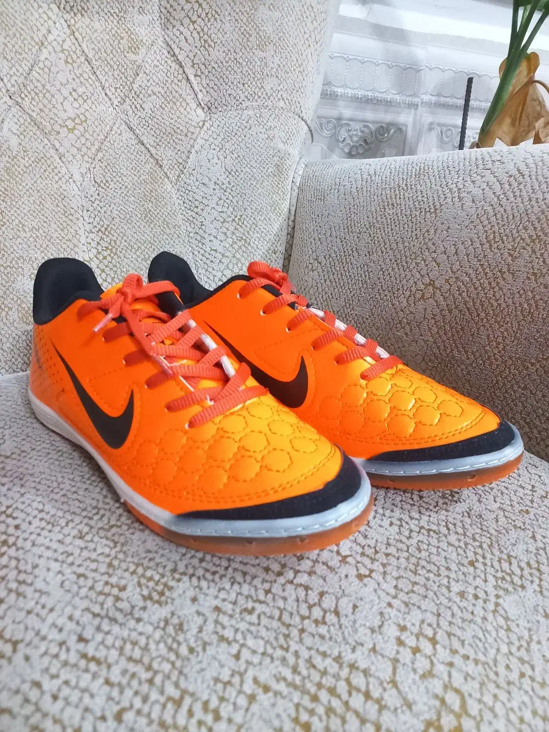 کفش سالنی سایز ۴۳|تجهیزات ورزشی|مراغه, |دیوار