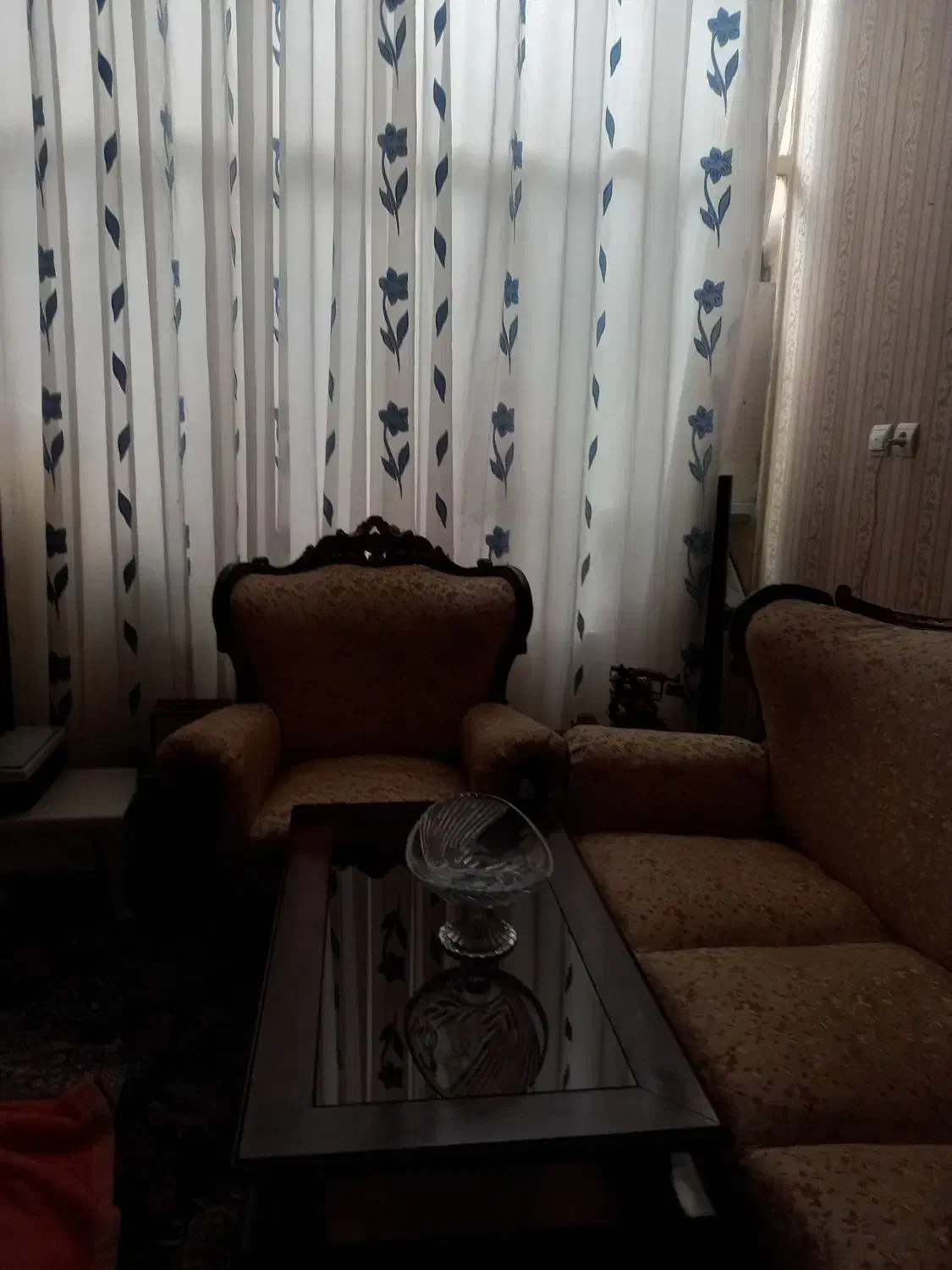 مبلمان کلاسیک۹ نفره|مبلمان خانگی و میز عسلی|تهران, افسریه جنوبی|دیوار