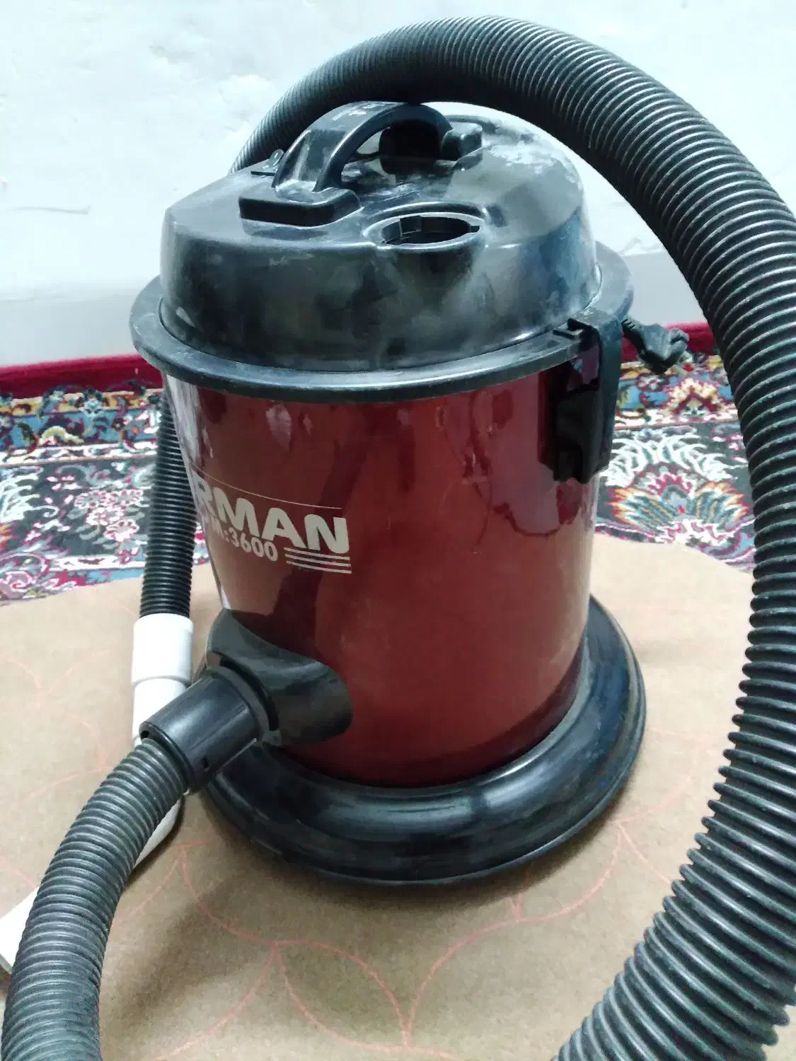 جاروبرقیسطلیدرحدنو|جاروبرقی، جارو شارژی، بخارشو|برخوار, |دیوار