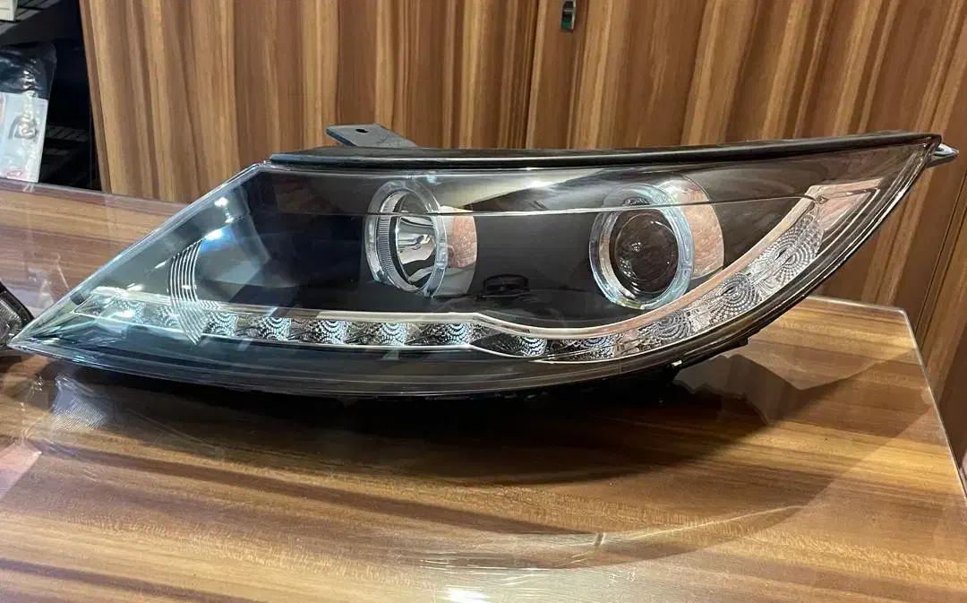 چراغ جلو اسپورتیج ۲۰۱۵|قطعات یدکی و لوازم جانبی|پردیس, فاز ۸|دیوار