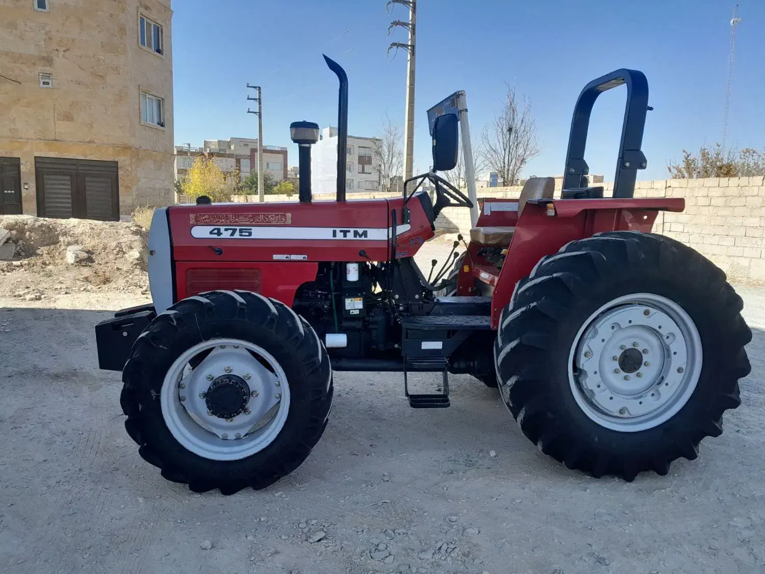 تراکتور فرگوسن ۴۷۵جفت مدل ۹۹ پمپ کوچک|خودرو سنگین|قروه, |دیوار