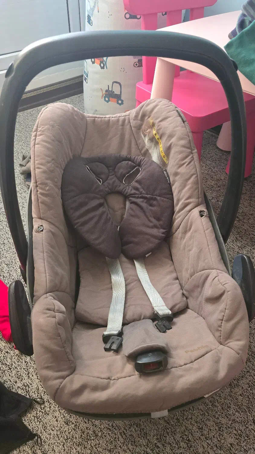 کالسکه مکسی کوزی|کالسکه و لوازم جانبی|اندیشه, اندیشه فاز ۱|دیوار