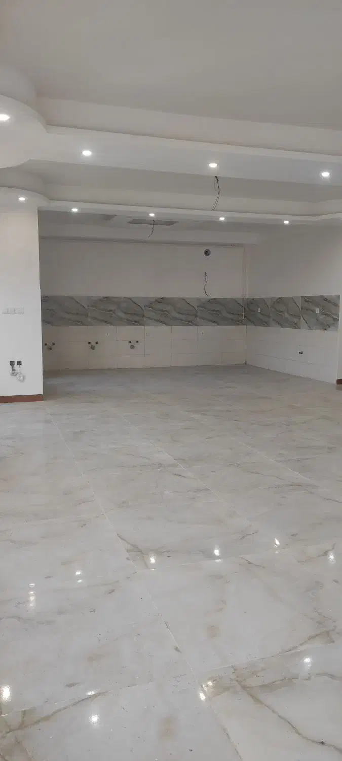 آزادگان چهار خوابه آپارتمان دویست متری نوساز|فروش آپارتمان|لاهیجان, کوی خزر|دیوار