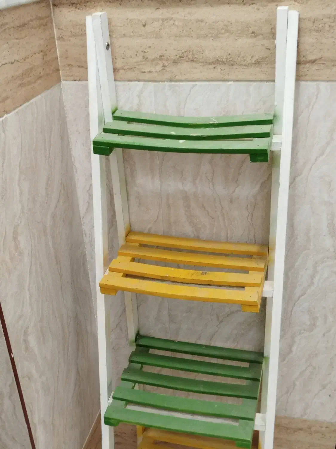 استند گلدان ،شف و یا دکوری سالم سالم|کتابخانه، شلف، قفسههای دیواری|قم, انسجام|دیوار