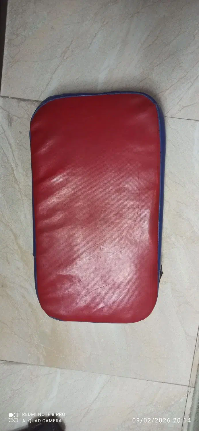 دستکش بوکس|تجهیزات ورزشی|فولادشهر, A1|دیوار