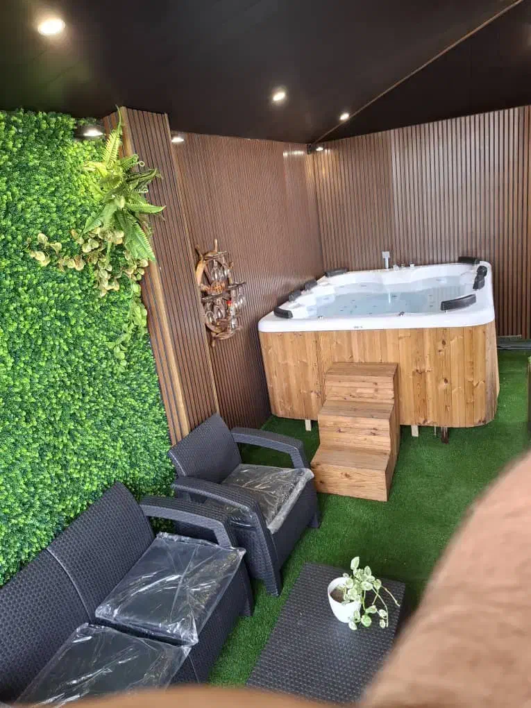 کلبه سویسی جکوزی بزرگ (انزلی)|اجارهٔ کوتاه‌مدت ویلا و باغ|رشت, کوی عرفان|دیوار