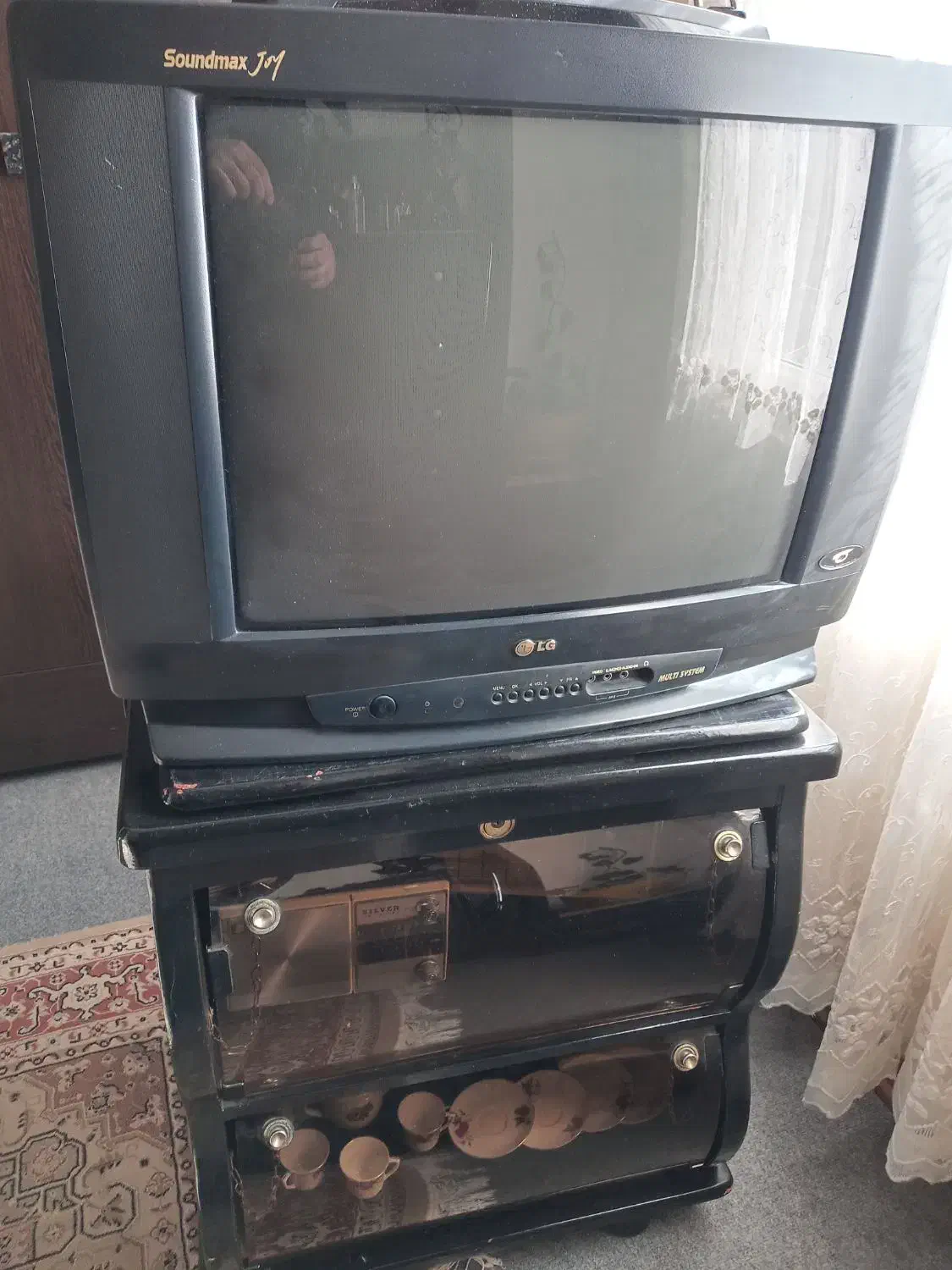 تلویزیون ال جی 21 اینچ|تلویزیون و پروژکتور|محمدشهر, شهرک پیام (مهرالبرز)|دیوار