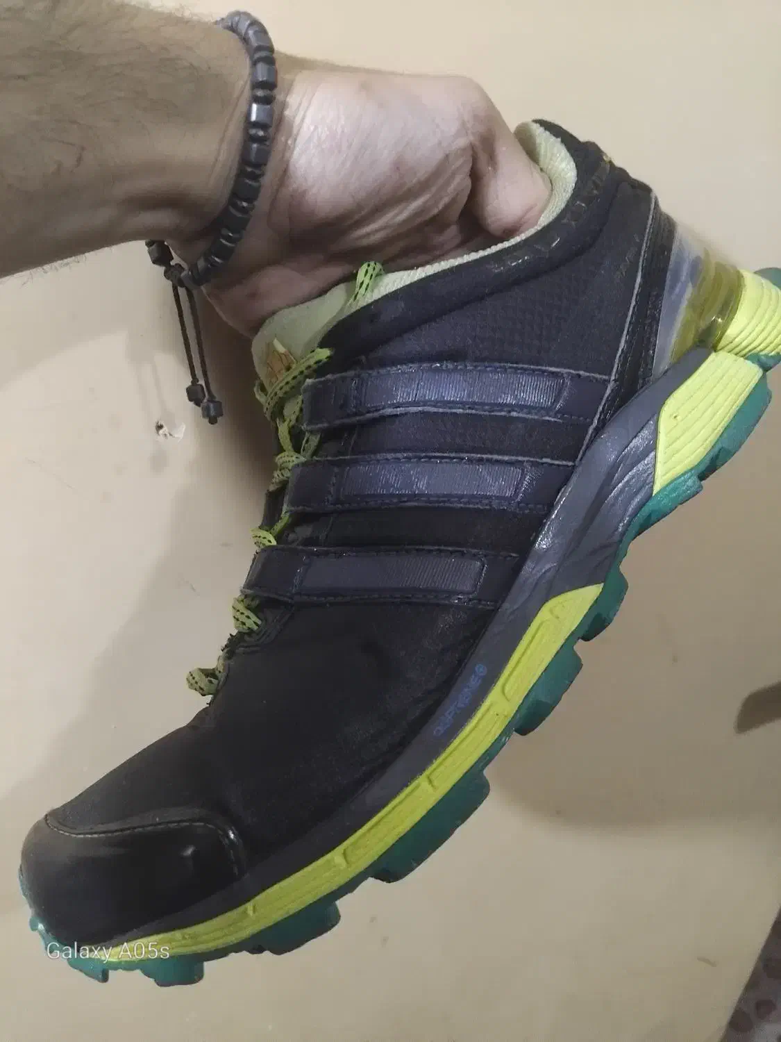 کتونی آدیداس اورجینال مخصوص رانینگ|کیف، کفش، کمربند|رشت, دیلمان|دیوار