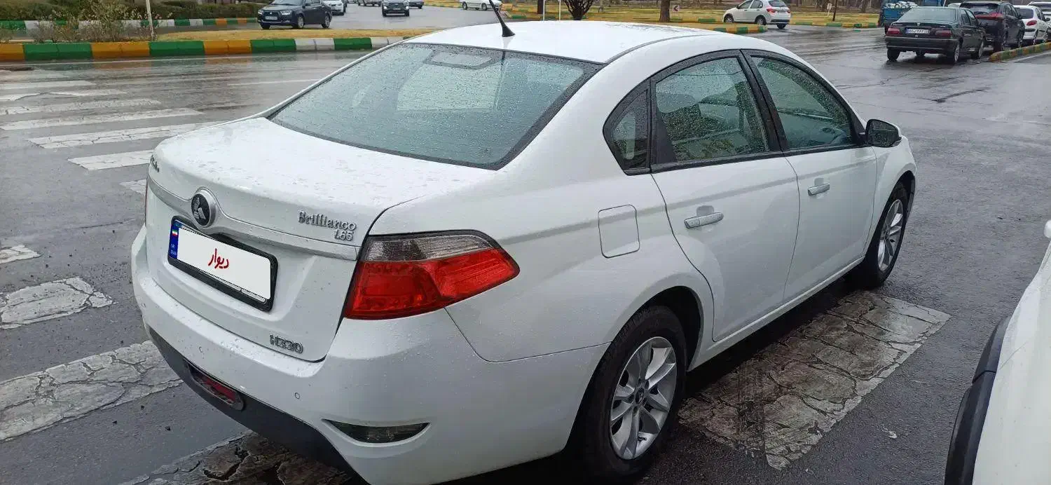 برلیانس ۳۳۰ متور ۱۶۵۰ مدل ۹۷ بدون رنگ دنده کم کار|خودرو سواری و وانت|مشهد, رستگار|دیوار