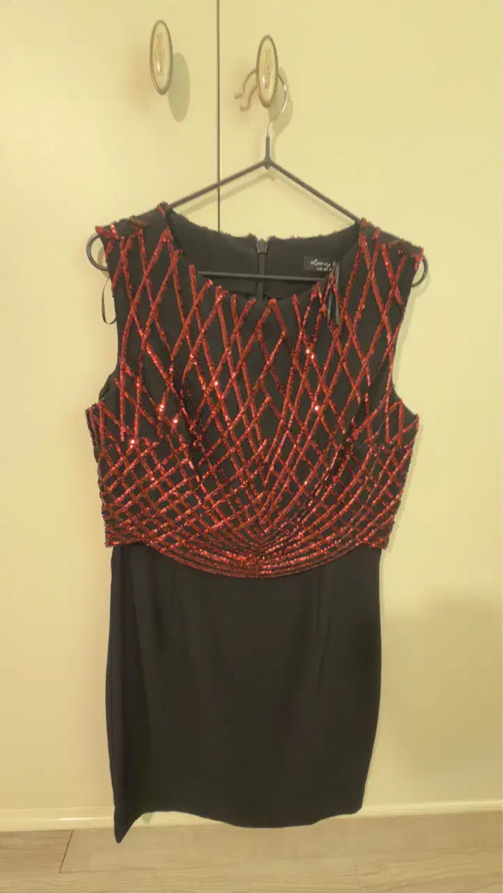 لباس هایی نو و تگ دار و یا در حد نو ترک|لباس|گنبد کاووس, |دیوار