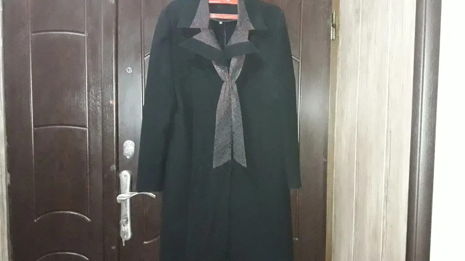 مانتو|لباس|مشهد, خرمشهر|دیوار