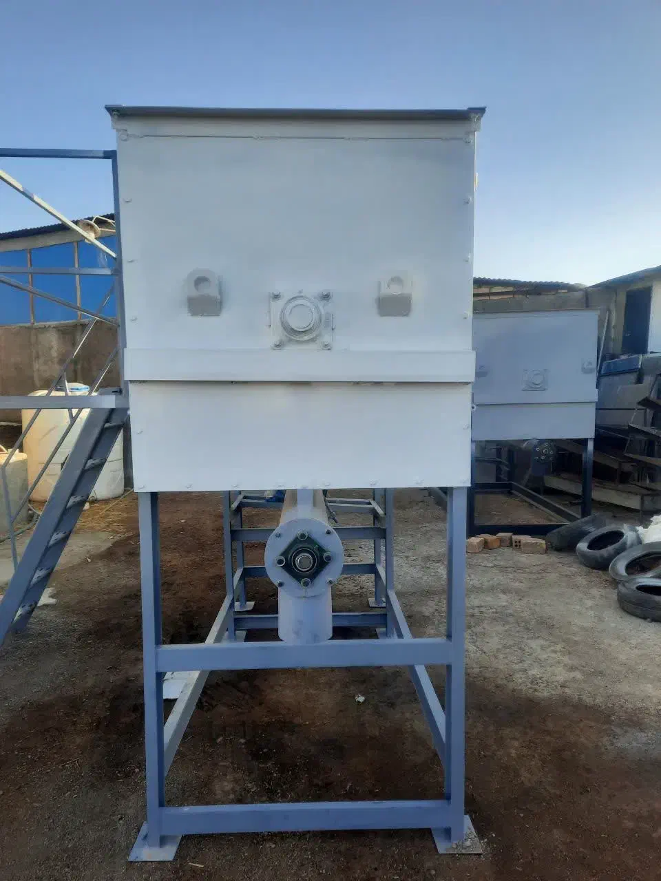 میکسر افقی خوراک دام و طیور ۱و۲و۳تن|ماشین‌آلات صنعتی|شاهین‌شهر, بوستان حافظ|دیوار