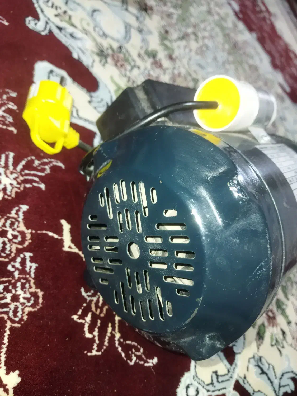 پمپ اب نیم اسب|مصالح و تجهیزات ساختمان|شاهین‌شهر, فدک|دیوار