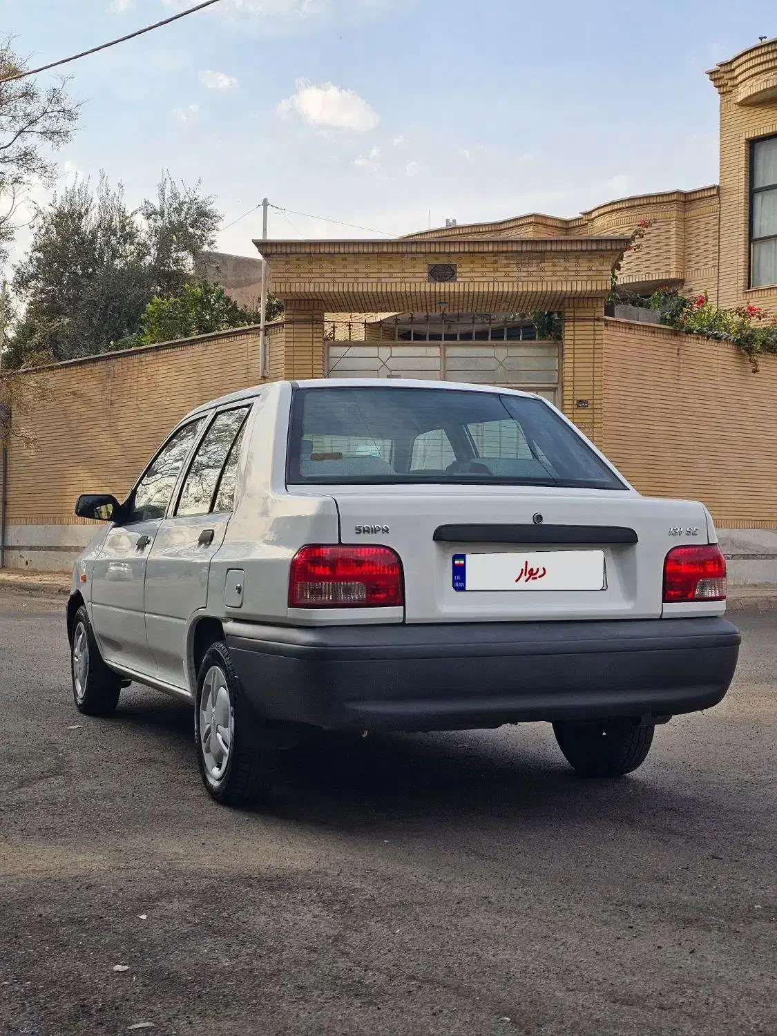 پراید ۹۷/استثنایی/۶۴تا کار/بی رنگ|خودرو سواری و وانت|کاشان, فاز ۲ ناجی آباد|دیوار