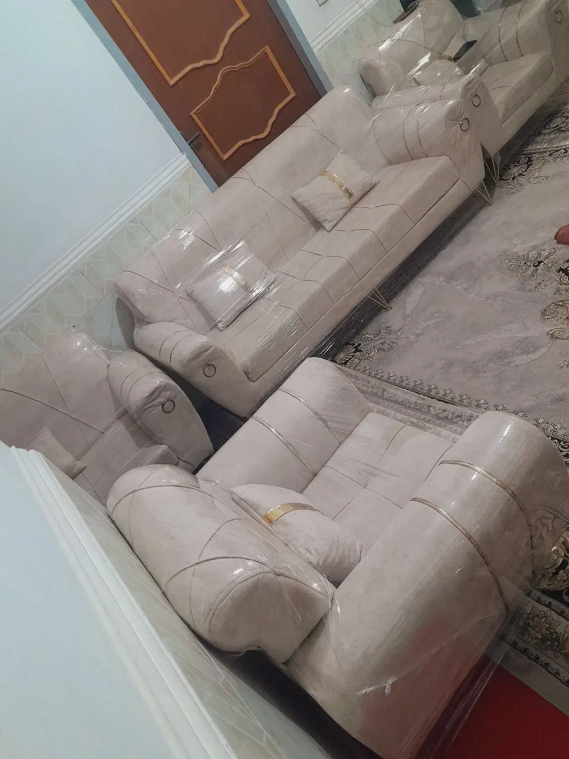 مبل ۷نفره راحتی کرمی سمساری بزرگ کوهکن|حراج|زابل, |دیوار