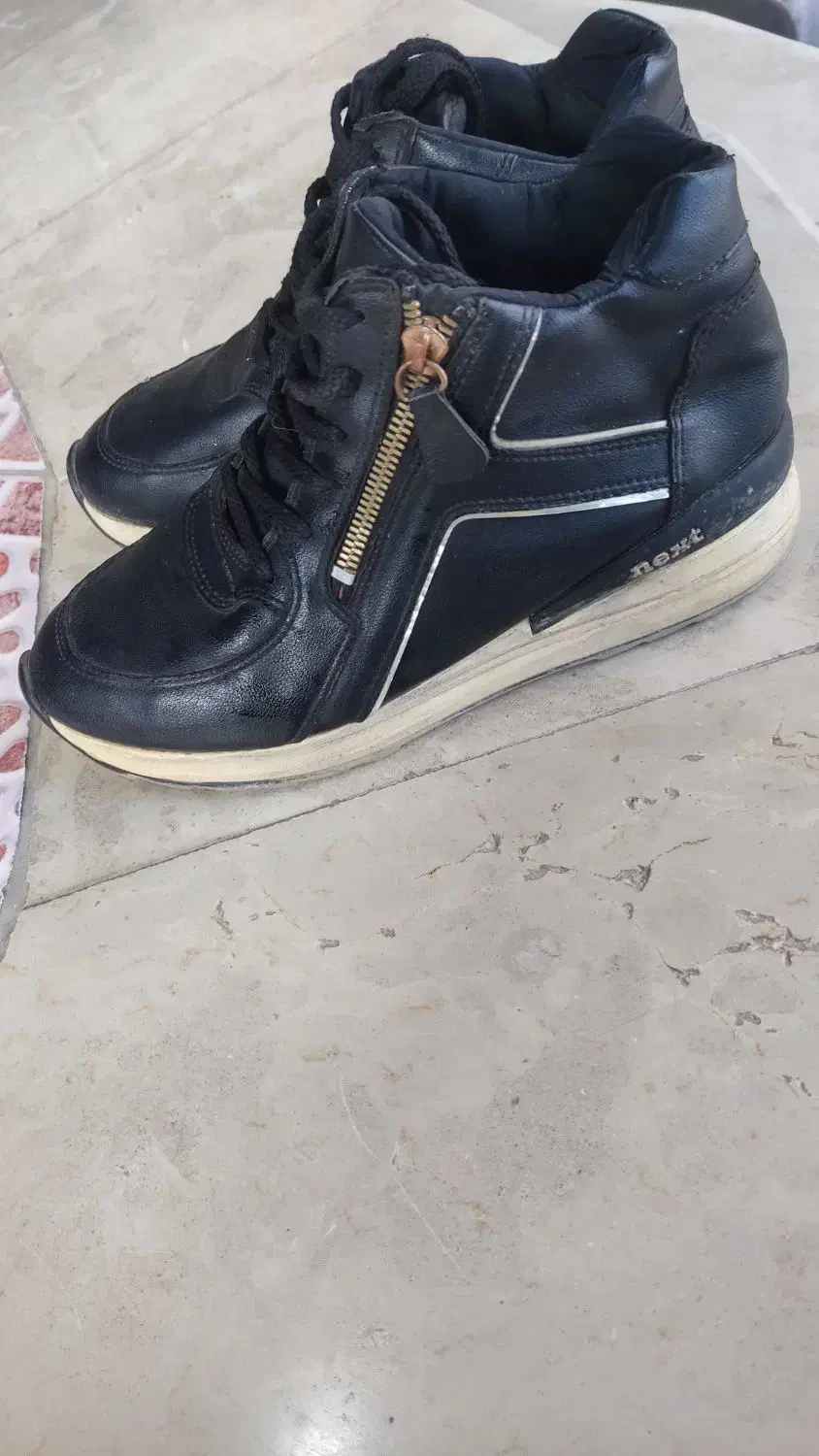 کتونی دخترانه|کیف، کفش، کمربند|نشتارود, |دیوار