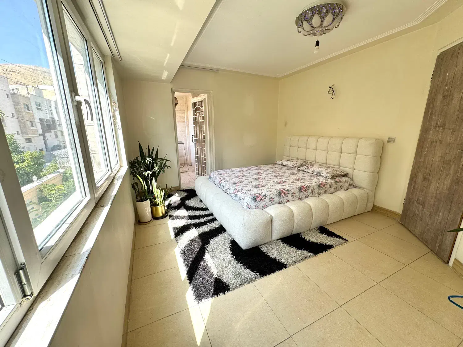 اجاره واحد مبله|اجارهٔ کوتاه‌مدت آپارتمان و سوئیت|شیراز, فرهنگ شهر|دیوار