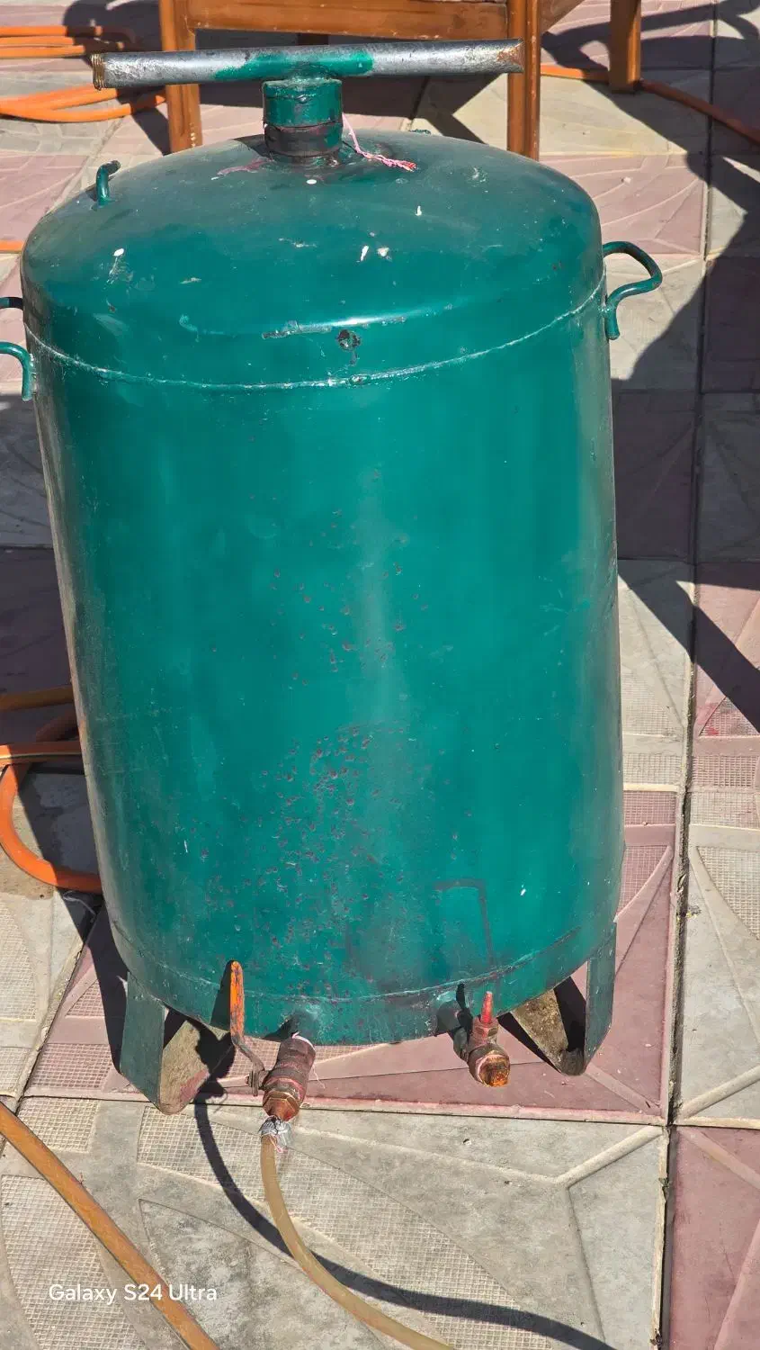 مخزن با دو شیر و ورودی باد|مصالح و تجهیزات ساختمان|مشگین شهر, |دیوار