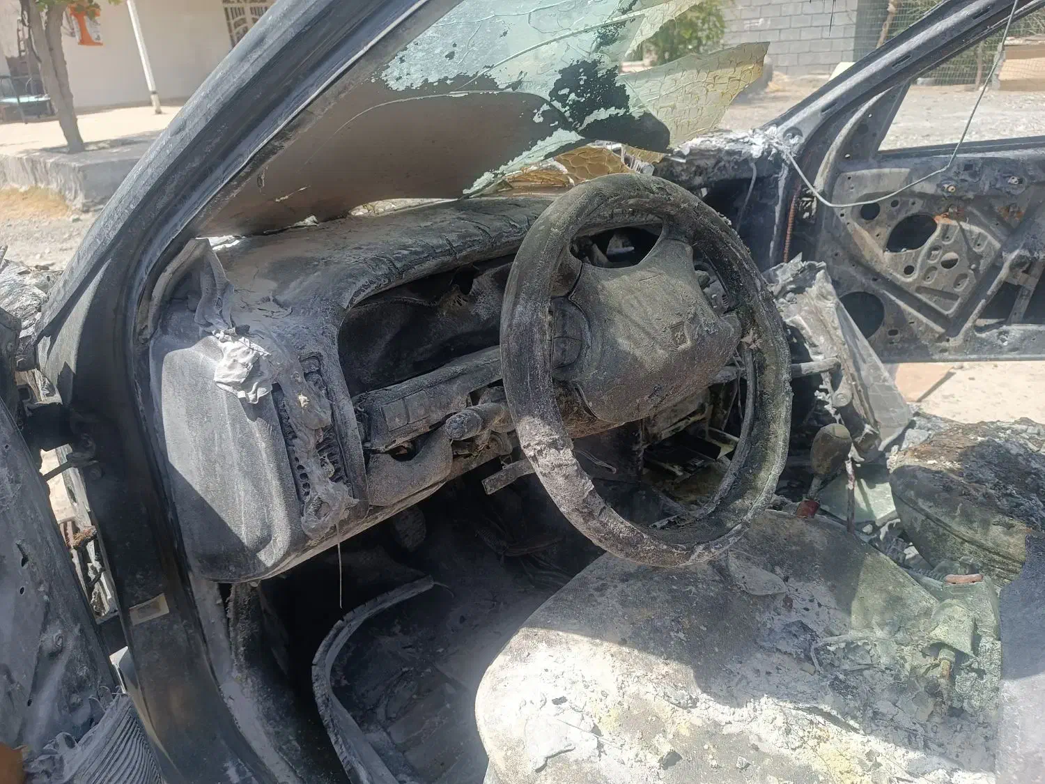 زانتیا سوخته|خودرو سواری و وانت|میناب, |دیوار