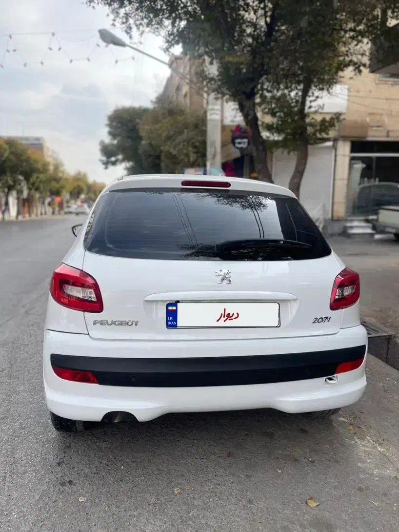 ۲۰۷ مدل۱۴۰۳ استاندارد۸۵گانه|خودرو سواری و وانت|لنجان, |دیوار