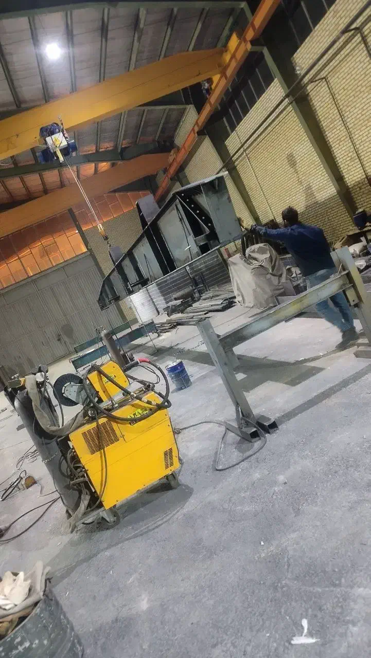 خدمات اجرایی سوله سازی(مونتاژ تا رنگ امیزی)|خدمات پیشه و مهارت|تبریز, |دیوار