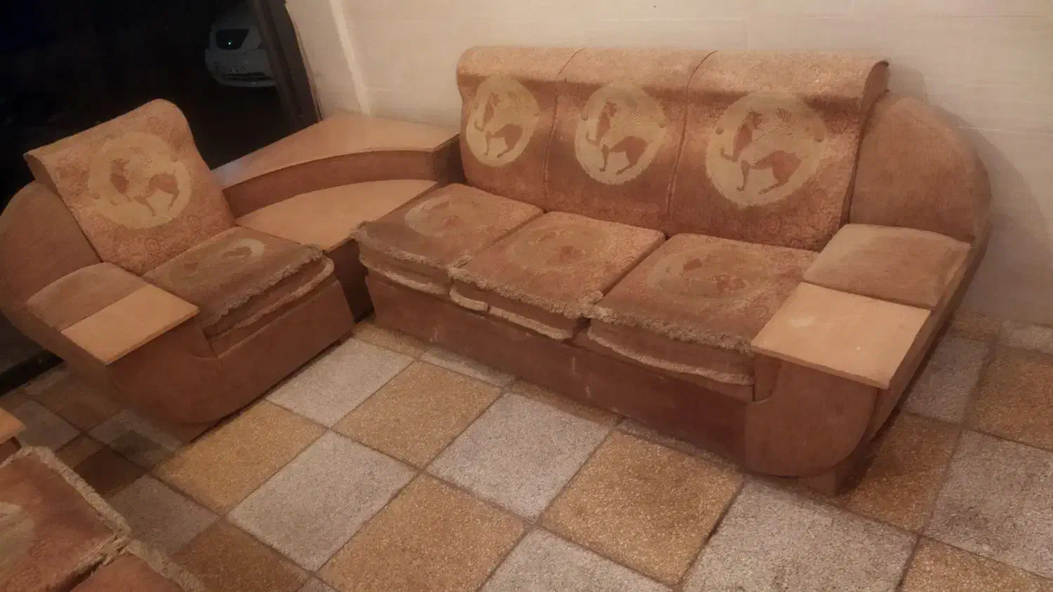 مبل راحتی خانگی|مبلمان خانگی و میز عسلی|شهرکرد, |دیوار