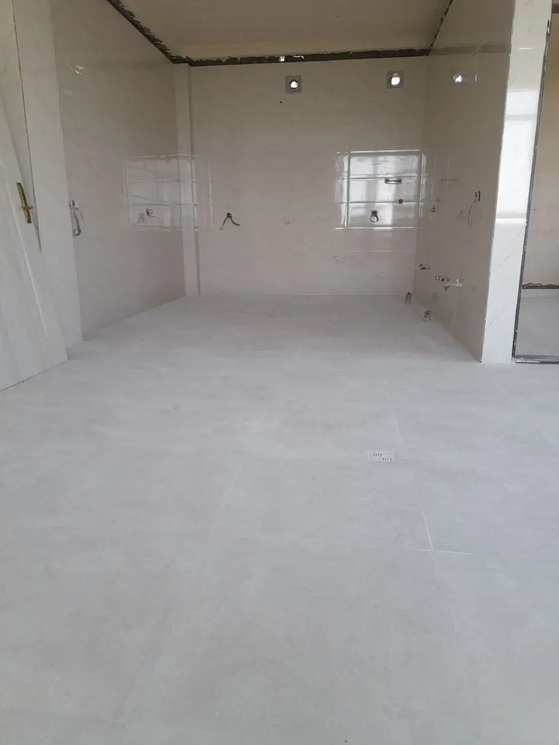 کاشیکار و سنگ کار|خدمات پیشه و مهارت|میانه, |دیوار