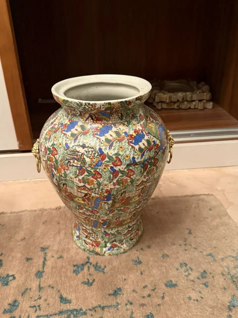 یک عدد کاپ بهمراه دو عدد گلدان چینی|صنایع دستی و سایر لوازم تزئینی|تهران, اختیاریه|دیوار