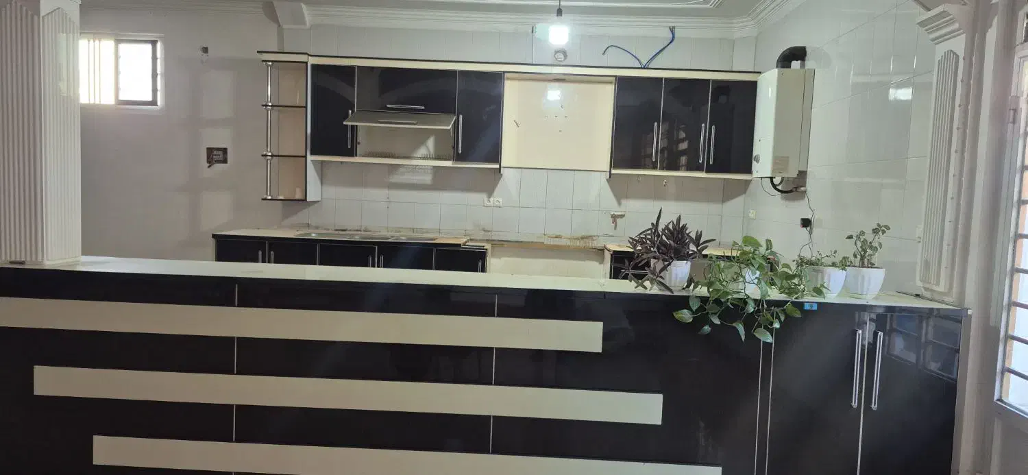 فروش کابینت هایگلاس کار کرده|مصالح و تجهیزات ساختمان|کوهدشت, |دیوار