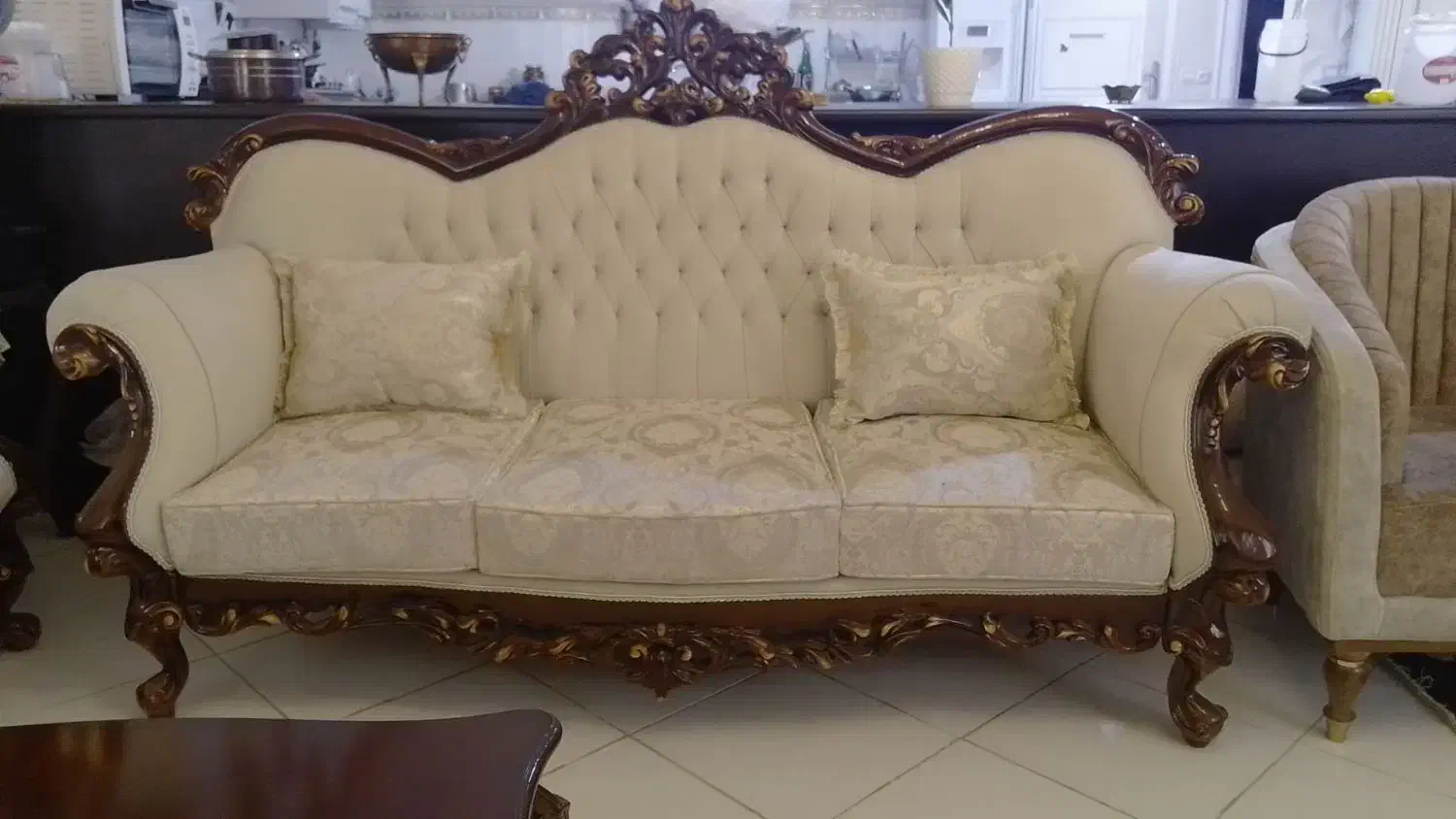 مبل ۸ نفره سلطنتی نو نو|مبلمان خانگی و میز عسلی|کرج, محمود آباد|دیوار