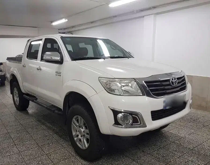 هایلوکس دنده مدل 2014|خودرو سواری و وانت|تهران, هروی|دیوار