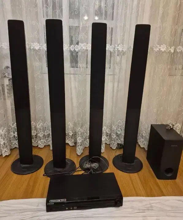 سینما خانواده شش تکه|سیستم صوتی خانگی|نهاوند, |دیوار