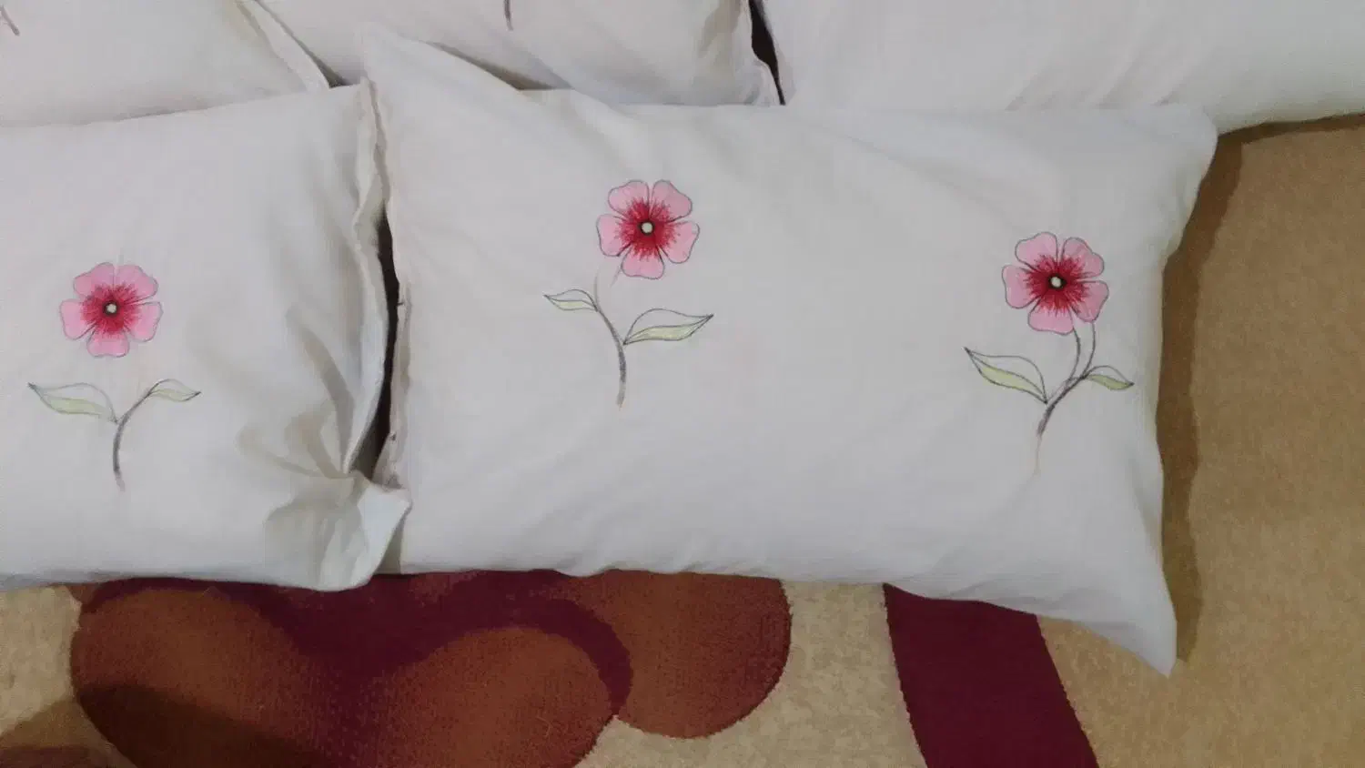 بالشت|رختخواب، بالش، پتو|کامیاران, |دیوار