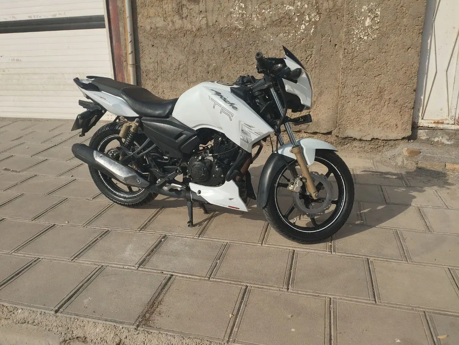 موتور آپاچی 180 مدل 1390|موتورسیکلت|کلات (خراسان), |دیوار