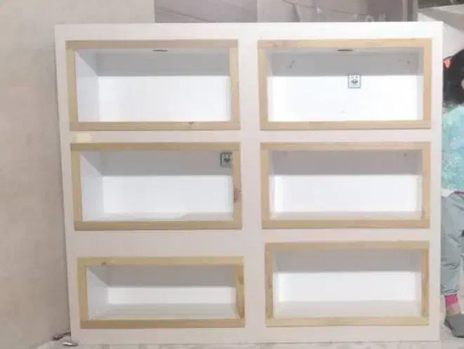 تعدادی میز و قفسه ام دی اف|فروشگاه و مغازه|برازجان, |دیوار