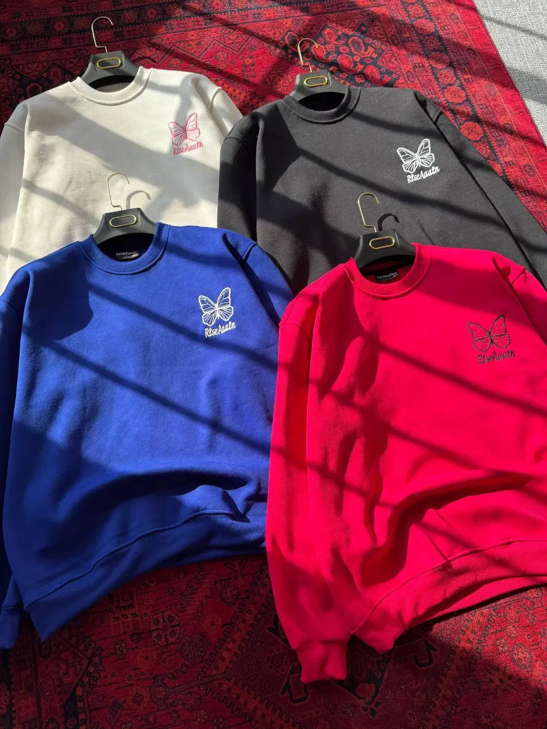 دورس گلدوزی شده|لباس|داراب, |دیوار