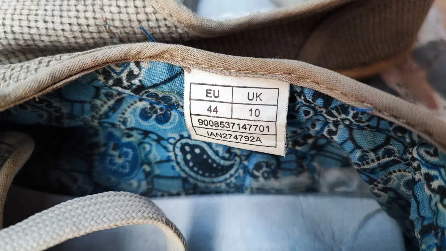 کتانی اورجینال ساخت انگلیس|کیف، کفش، کمربند|لنگرود, |دیوار