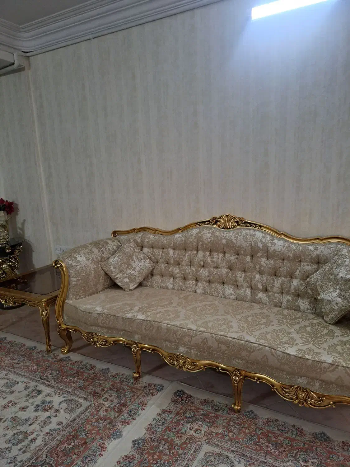 مبل سلطنتی ۷نفره|مبلمان خانگی و میز عسلی|مشهد, شهید رضوی|دیوار