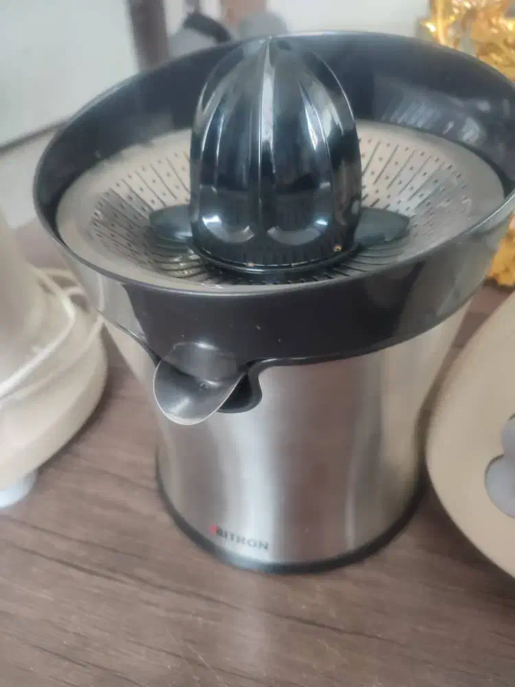 آسیاب|آبمیوه‌گیر و آب‌مرکبات‌گیر|کرج, شاهین‌ویلا|دیوار