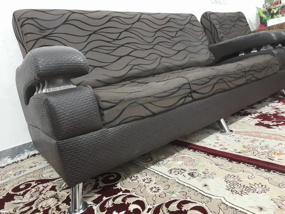 مبل راحتی ۷ نفره|مبلمان خانگی و میز عسلی|خرم‌آباد, |دیوار