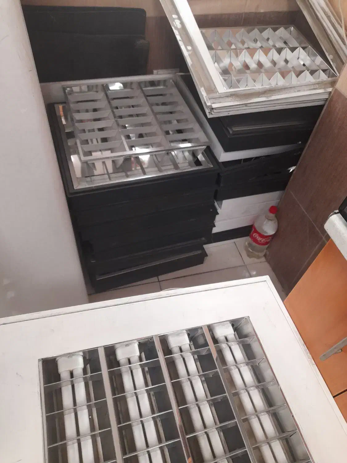 پنل بهمراه لامپ|لامپ و چراغ|تهران, هلال احمر|دیوار