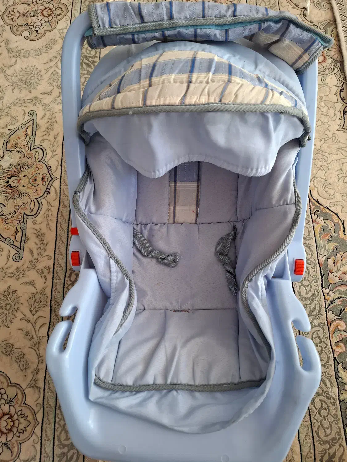 کریر در حد نو ۶۵۰|کالسکه و لوازم جانبی|قائن, |دیوار