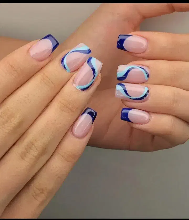 کاشت ناخن.|خدمات آرایشگری و زیبایی|مشهد, ایثار|دیوار